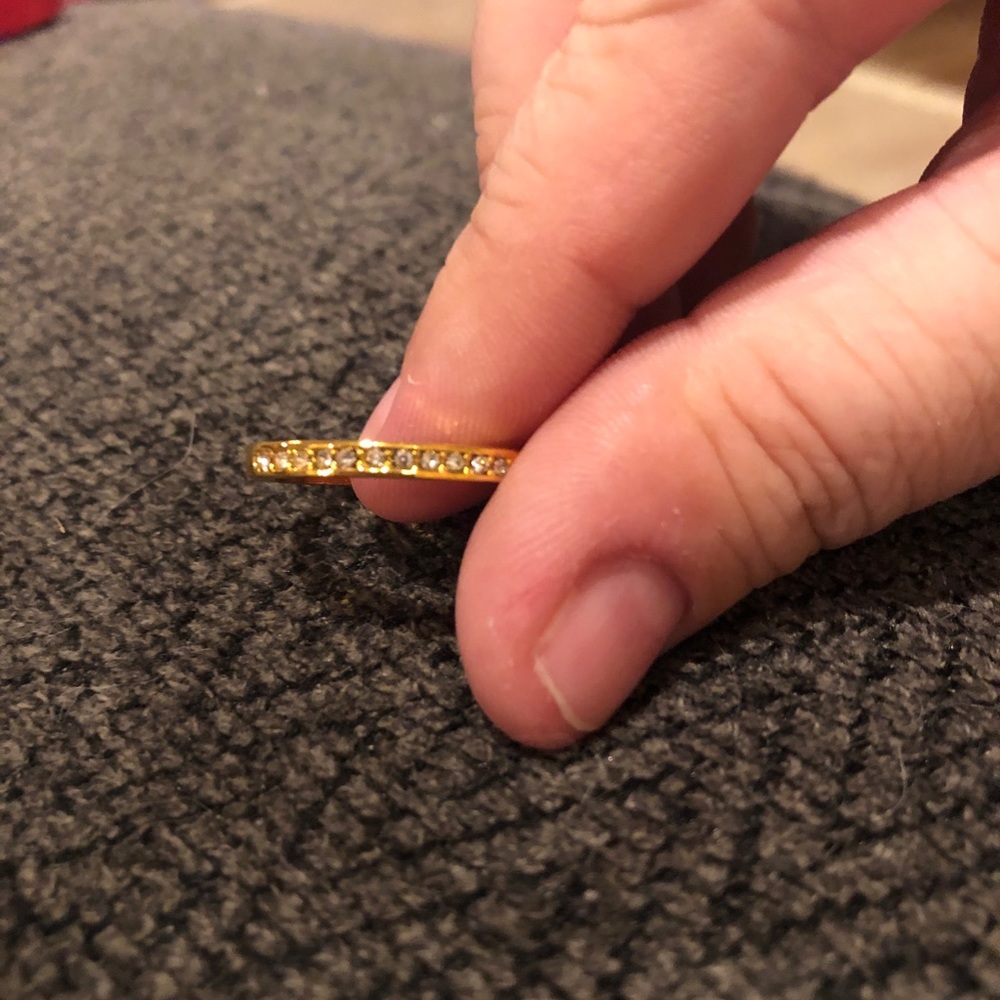 Gold tone band